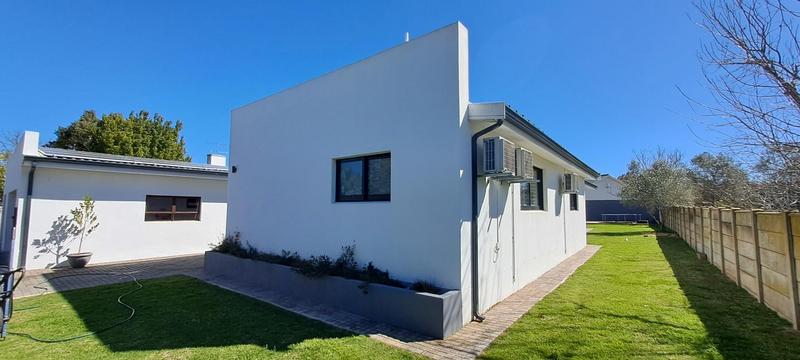 5 Bedroom Property for Sale in Riversdale Western Cape